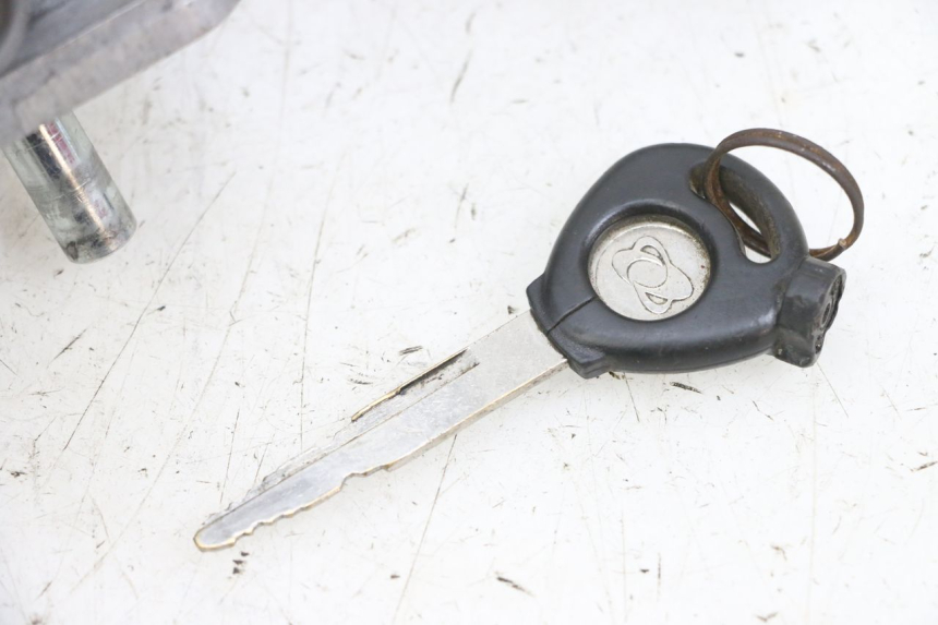 photo de BLOCCHETTO CHIAVI MBK FLIPPER 115 (2013 - 2017) - Marcature e riferimenti originali