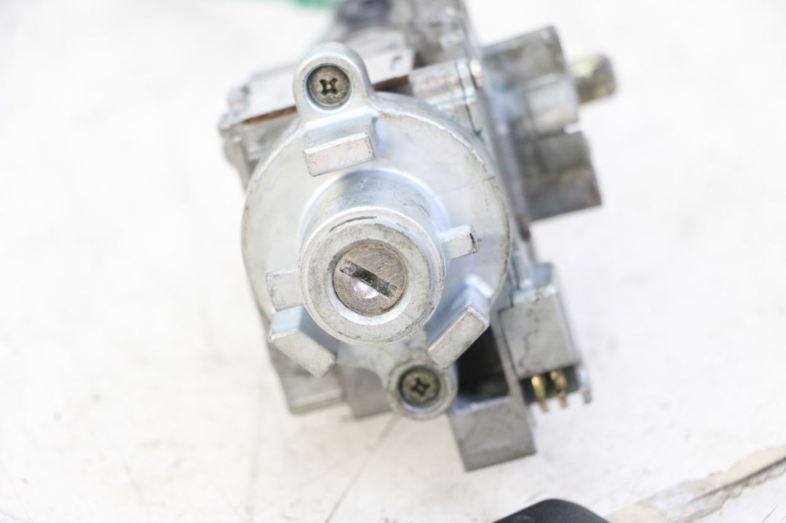 photo de BLOCCHETTO CHIAVI KYMCO PEOPLE S 125 (2000 - 2008)