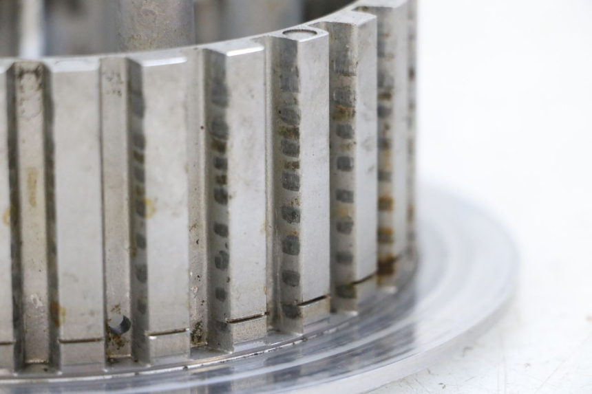 photo de MOZZO FRIZIONE YAMAHA FJR ABS 1300 (2006 - 2012) - Dettagli dei punti di fissaggio