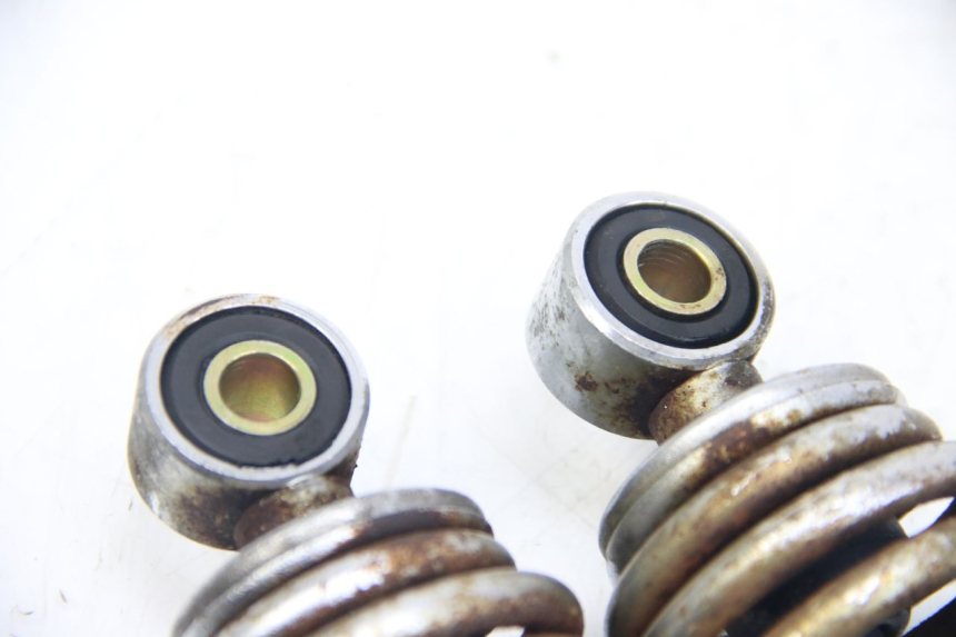 photo de COPPIA AMMORTIZZATORI POSTERIORI YAMAHA SR 125 (1982 - 2003)