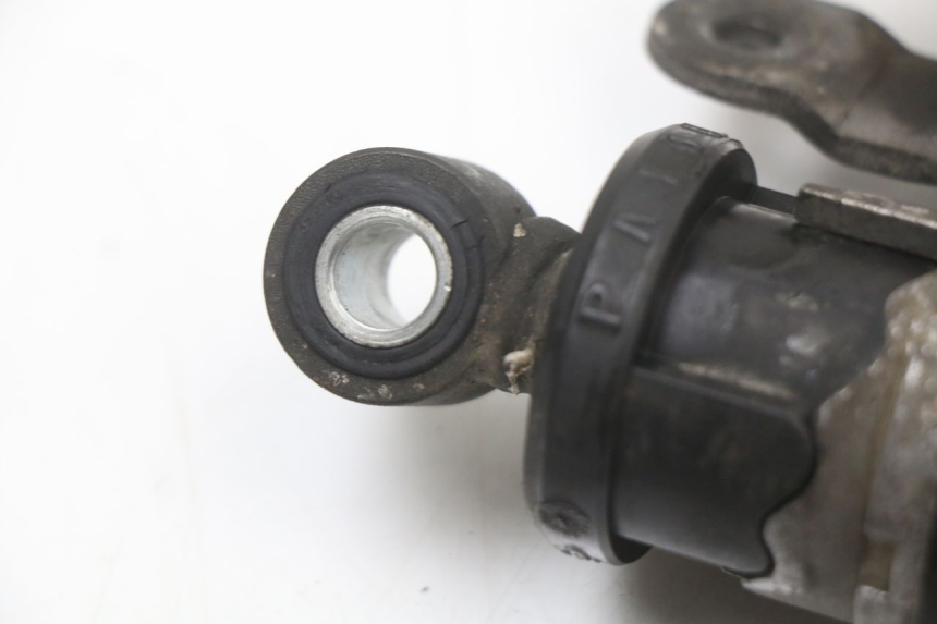 photo de COPPIA AMMORTIZZATORI POSTERIORI YAMAHA YP MAJESTY 125 (2002 - 2006)