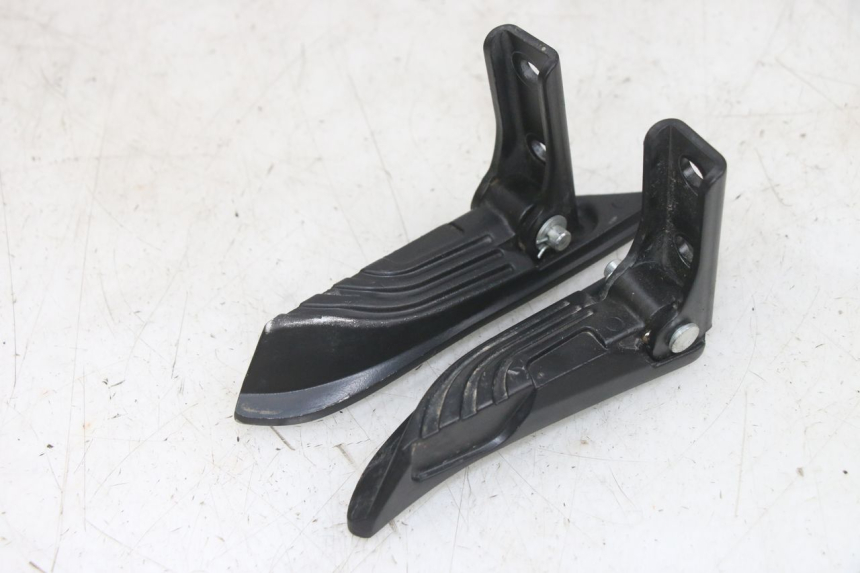 photo de PAIA DI PEDANE POSTERIORI APRILIA SXR 50 (2021 - 2023)