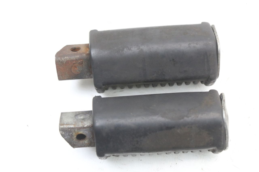 photo de PEDANA POSTERIORE HYOSUNG GV AQUILA 125 (2000 - 2004)