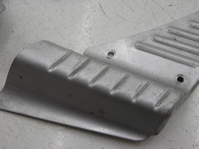 photo de COPPIA PEDANE POSTERIORI BAOTIAN TRAVEL SPIRIT 50 (2010 - 2012)