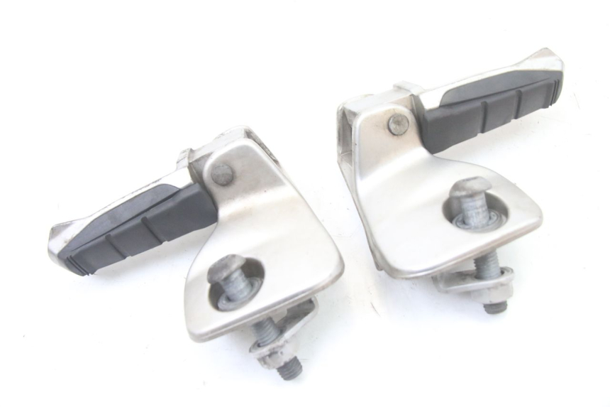 photo de PEDANA POSTERIORE BMW C1 125 (2000 - 2003)