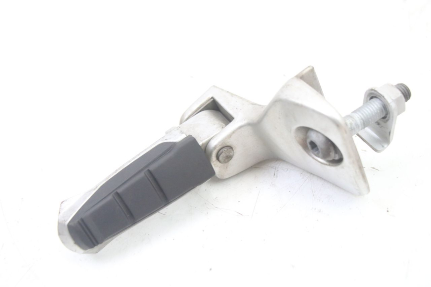 photo de PEDANA POSTERIORE BMW C1 125 (2000 - 2003)