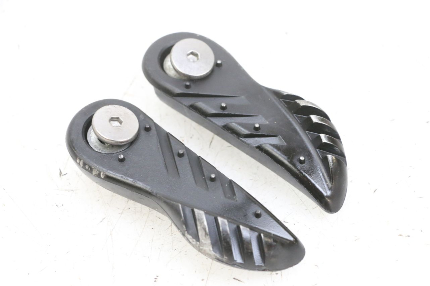 photo de PAIA DI PEDANE POSTERIORI YAMAHA BW'S EASY 50 (2013 - 2016) - Vista principale