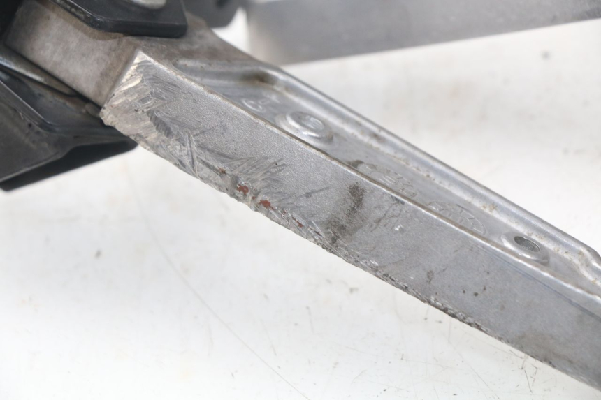 photo de PAIA DI PEDANE POSTERIORI PEUGEOT CITYSTAR 50 (2013 - 2017)