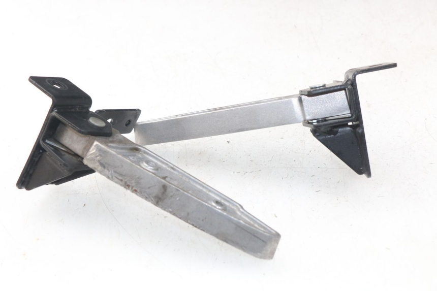 photo de PAIA DI PEDANE POSTERIORI PEUGEOT CITYSTAR 50 (2013 - 2017)