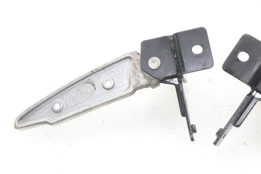 photo de PAIA DI PEDANE POSTERIORI PEUGEOT CITYSTAR 50 (2013 - 2017)