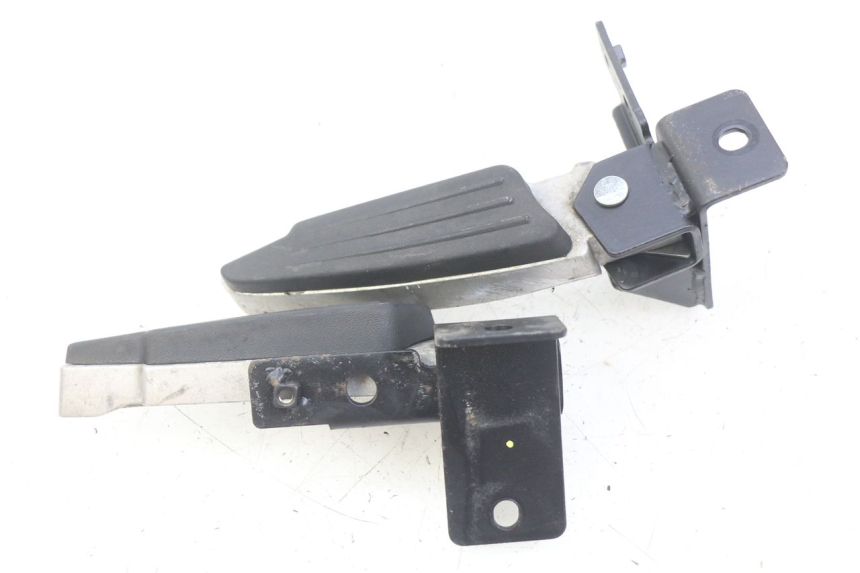 photo de PEDANA POSTERIORE PEUGEOT CITYSTAR IE 2T 50 (2018 - 2021) - Dettaglio del componente