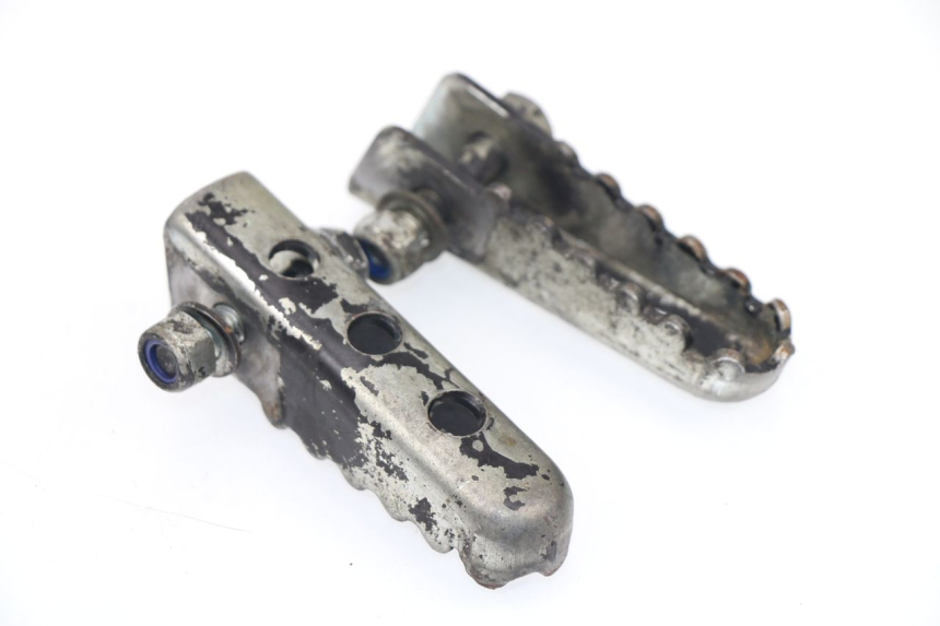 photo de COPPIA PEDANA POSTERIORE DERBI SENDA SM DRD 50 (2008 - 2013)