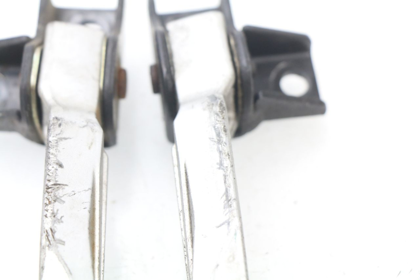 photo de COPPIA PEDANE POSTERIORI SYM FIDDLE 3 III 50 (2014 - 2020)