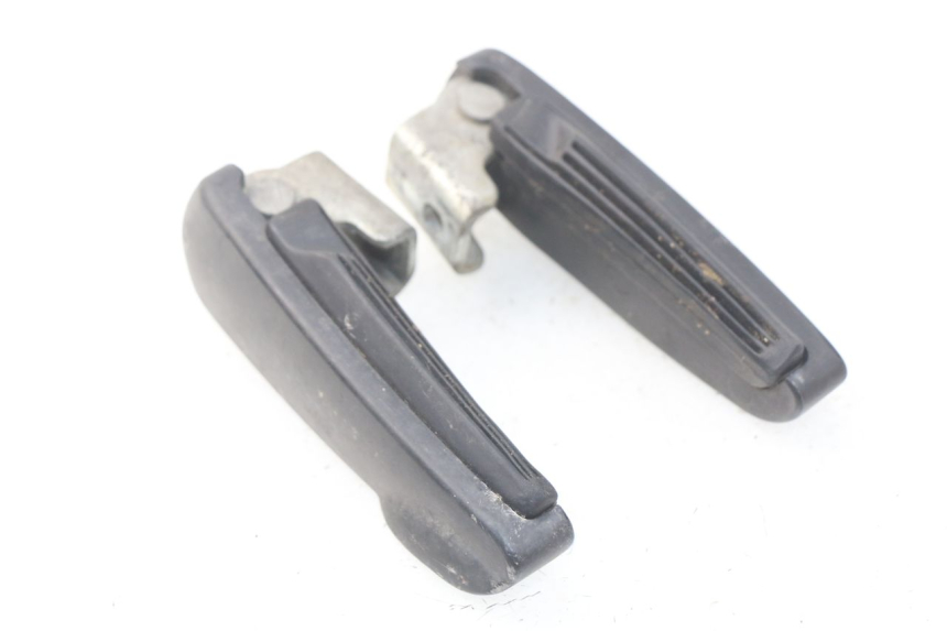 photo de COPPIA PEDANE POSTERIORI PIAGGIO FLY IE 125 (2012 - 2017) - Vista principale