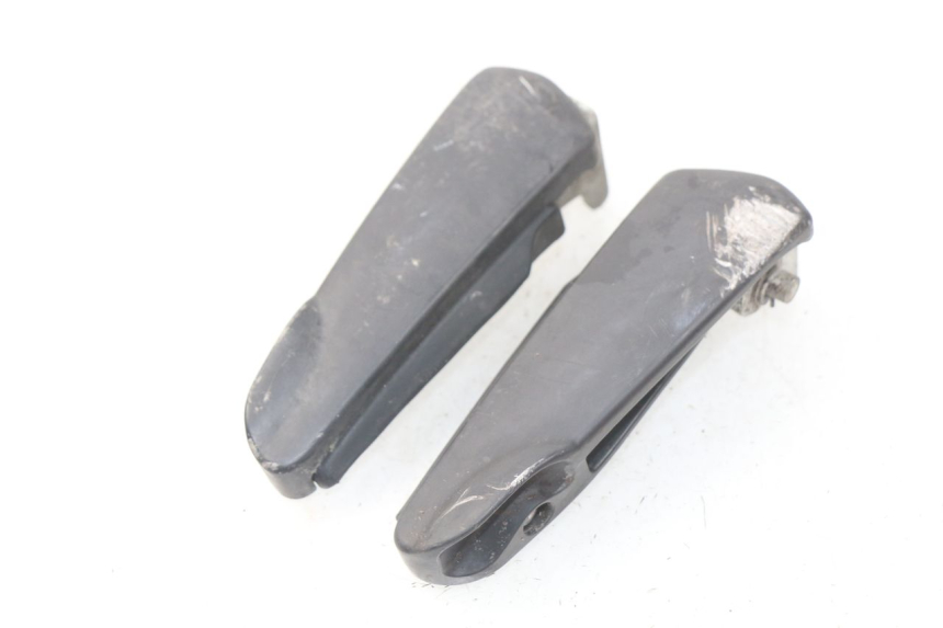 photo de COPPIA PEDANE POSTERIORI PIAGGIO FLY IE 125 (2012 - 2017) - Zoom sullo stato d'uso