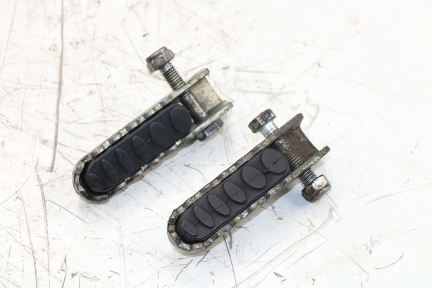 photo de PAIA DI PEDANE POSTERIORI GILERA SMT SUPERMOTARD 50 (2009 - 2017)