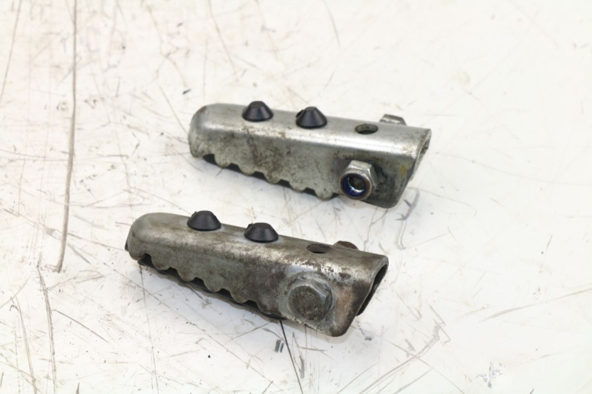 photo de PAIA DI PEDANE POSTERIORI GILERA SMT SUPERMOTARD 50 (2009 - 2017)