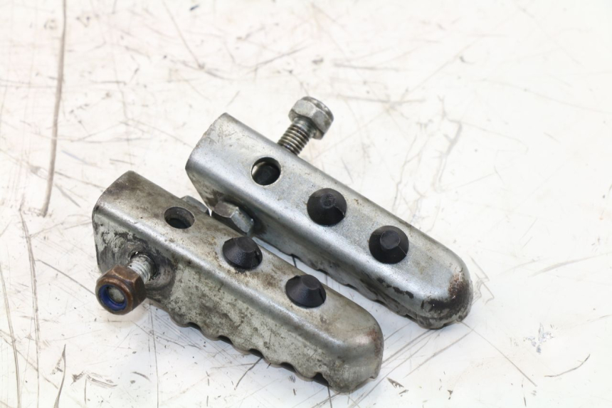 photo de PAIA DI PEDANE POSTERIORI GILERA SMT SUPERMOTARD 50 (2009 - 2017)