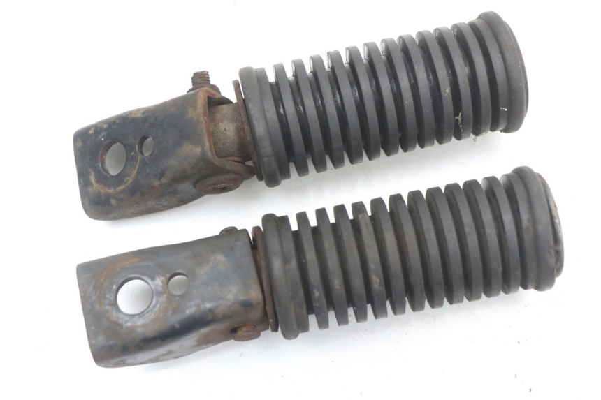 photo de PEDANA POSTERIORE SUZUKI GN 125 (1997 - 2000)