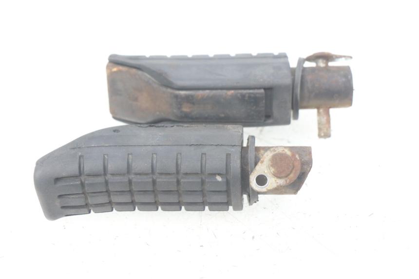 photo de COPPIA PEDANE POSTERIORI HONDA CBR R 125 (2003 - 2006)