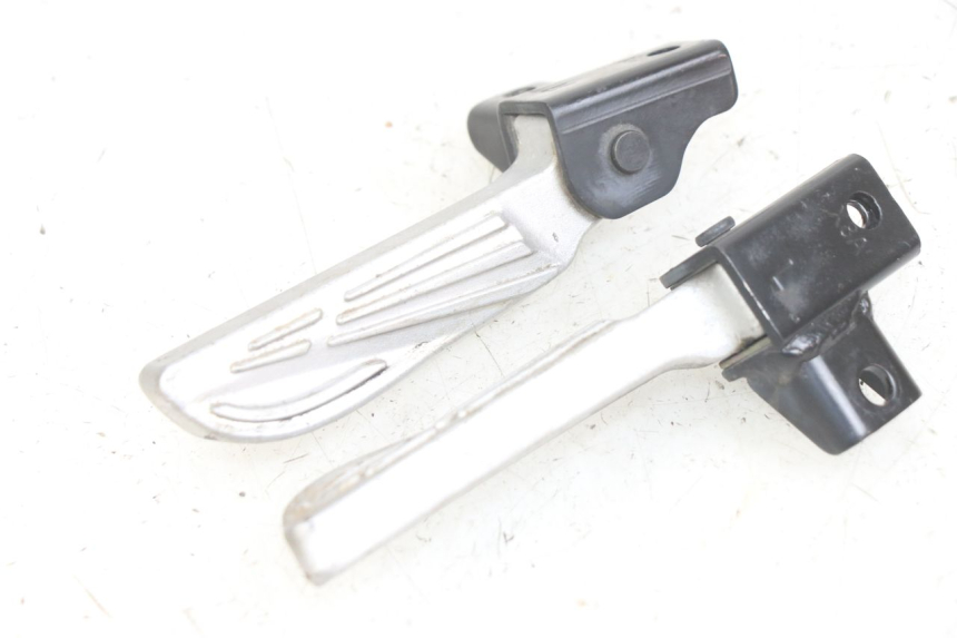 photo de COPPIA DI PEDANE POSTERIORI SYM JET 14 4T 50 (2018 - 2022)