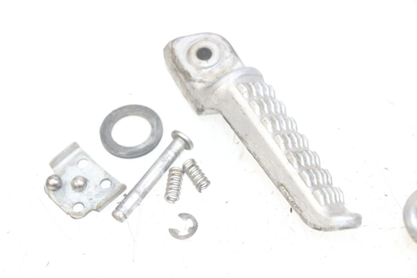 photo de PAIA DI PEDANE POSTERIORI KAWASAKI Z 750 (2007 - 2013)