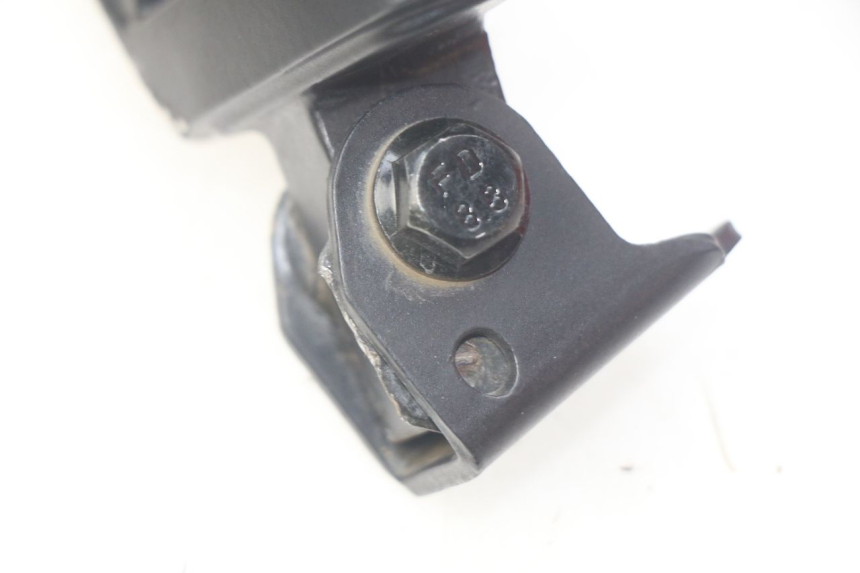 photo de PAIA DI PEDANE POSTERIORI PEUGEOT KISBEE 4T 50 (2018 - 2022)