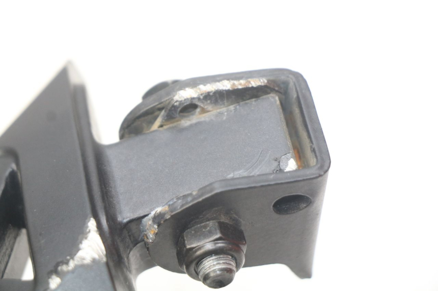 photo de PAIA DI PEDANE POSTERIORI PEUGEOT KISBEE 4T 50 (2018 - 2022)