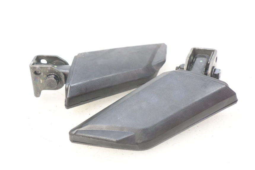 photo de PAIA DI PEDANE POSTERIORI PEUGEOT KISBEE 4T 50 (2010 - 2017)