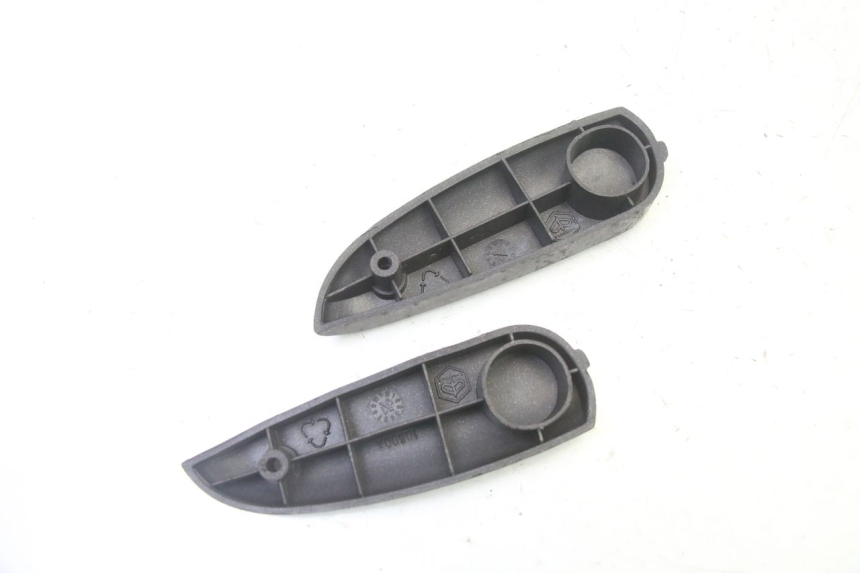 photo de PEDANA POSTERIORE PIAGGIO LIBERTY 4T 50 (2009 - 2015)