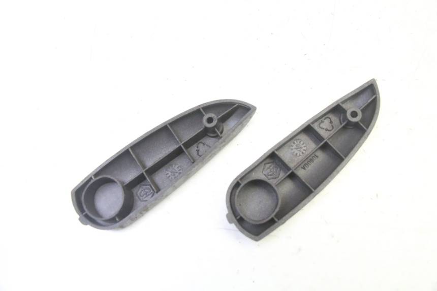 photo de PEDANA POSTERIORE PIAGGIO LIBERTY 4T 50 (2009 - 2015)