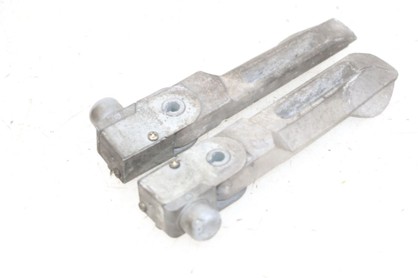 photo de PAIA DI PEDANE POSTERIORI KYMCO LIKE 125 (2009 - 2016) - Altra angolazione