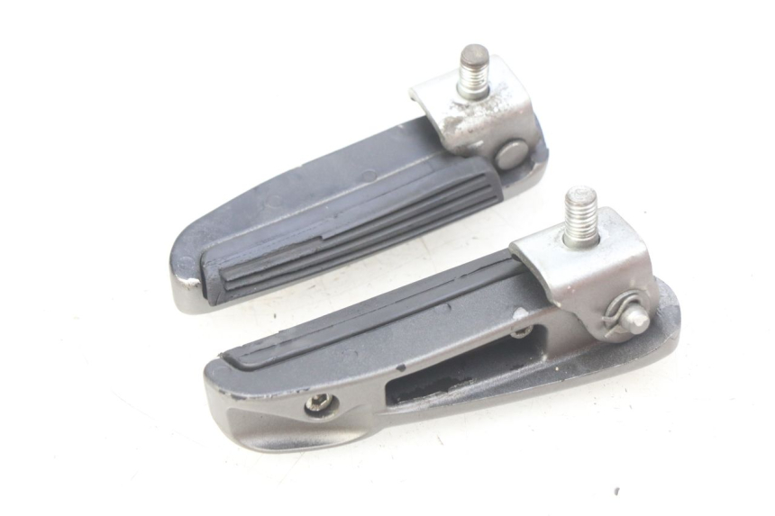 photo de PAIA DI PEDANE POSTERIORI GILERA NEXUS 125 (2009 - 2013)