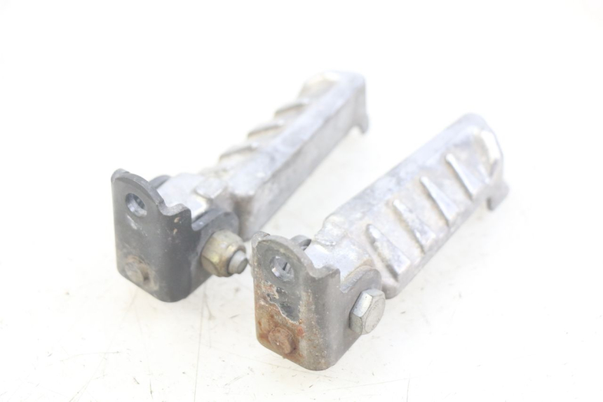 photo de PAIA DI PEDANE POSTERIORI PEUGEOT LUDIX 50 (2005 - 2007)