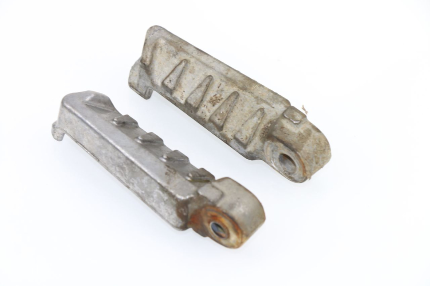 photo de PAIA DI PEDANE POSTERIORI PEUGEOT LUDIX 50 (2005 - 2007)