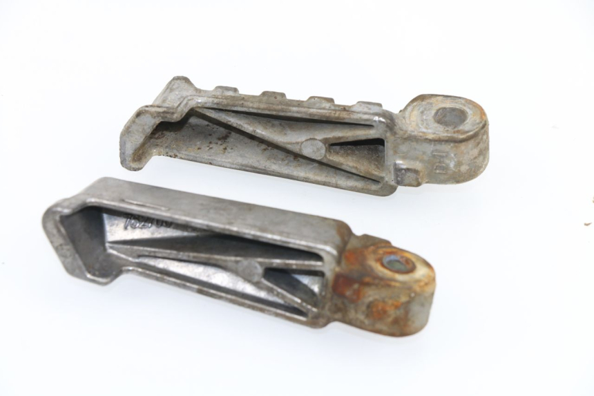 photo de PAIA DI PEDANE POSTERIORI PEUGEOT LUDIX 50 (2005 - 2007)