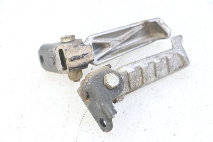 photo de PEDANA POSTERIORE PEUGEOT LUDIX ONE 50 (2005 - 2008)