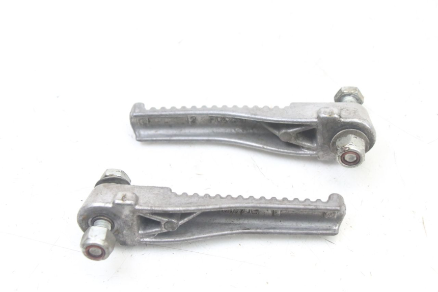 photo de PEDANA POSTERIORE PEUGEOT TREKKER TKR 50 (2005 - 2014)