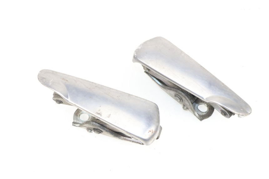 photo de COPPIA PEDANE POSTERIORI PIAGGIO VESPA GTS 125 (2007 - 2012)