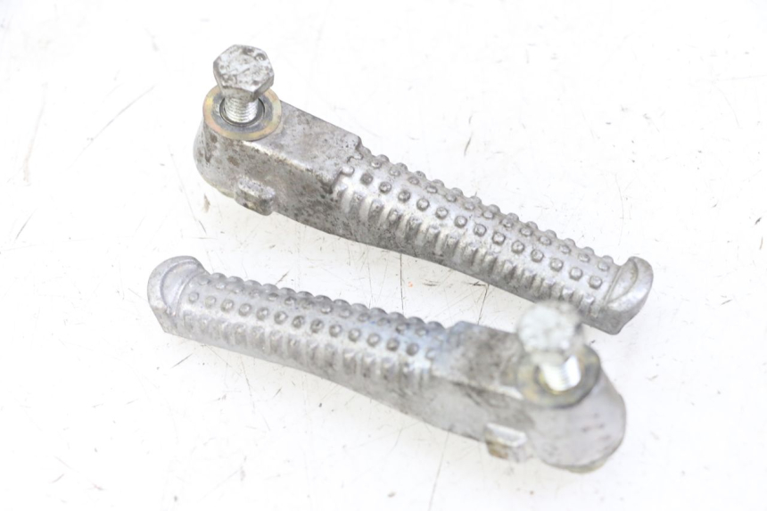 photo de PEDANA POSTERIORE PEUGEOT SPEEDFIGHT 2 LC 50 (2000 - 2009)