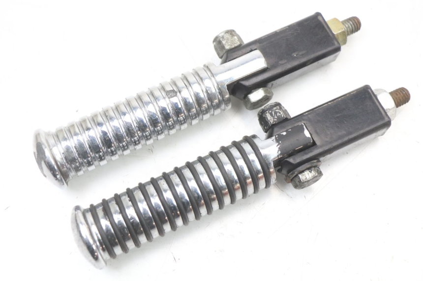 photo de PEDANA POSTERIORE HARLEY DAVIDSON SPORTSTER XL CUSTOM 1200 (2003 - 2004)