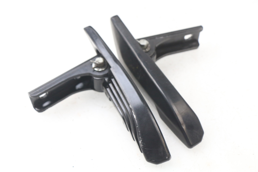 photo de PAIA DI PEDANE POSTERIORI APRILIA SR 2T 50 (2018 - 2022)