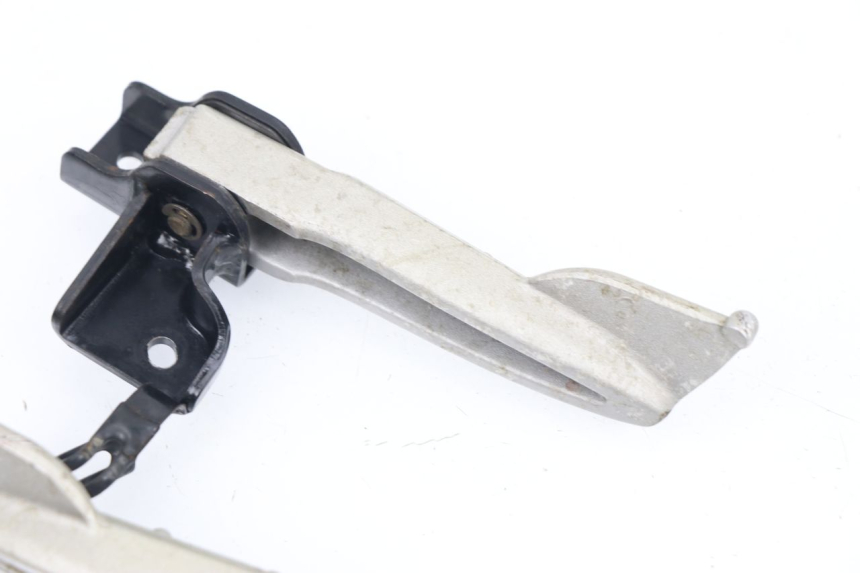 photo de COPPIA PEDANE POSTERIORI SYM MIO 50 (2005 - 2010)