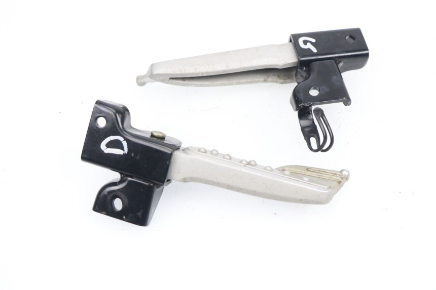 photo de COPPIA PEDANE POSTERIORI SYM MIO 50 (2005 - 2010)