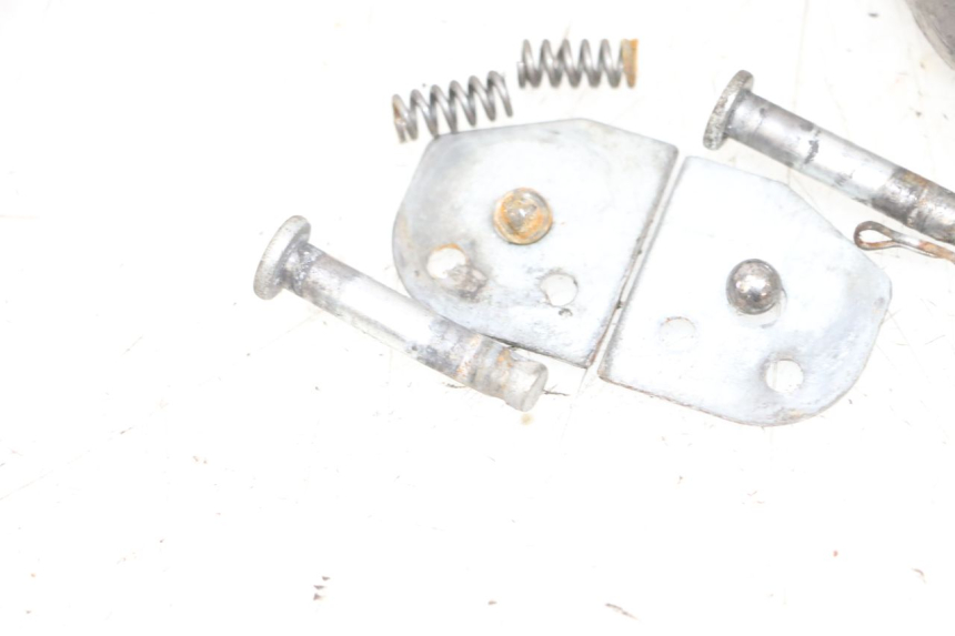 photo de PEDANA POSTERIORE NECO TEMPO 4T 50 (2022 - 2026) - Dettagli dei punti di fissaggio