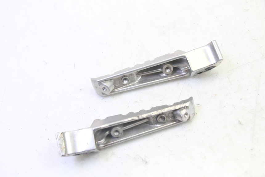 photo de PAIA DI PEDANE POSTERIORI YAMAHA X-MAX XMAX 125 (2010 - 2014)