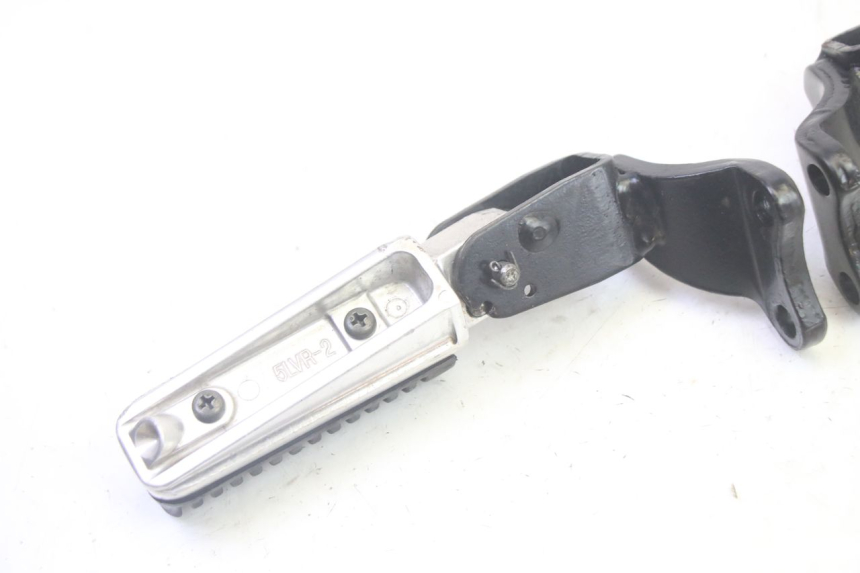 photo de PAIA DI PEDANE POSTERIORI YAMAHA XMAX X-MAX 125 (2006 - 2009) - Altra vista dell'articolo