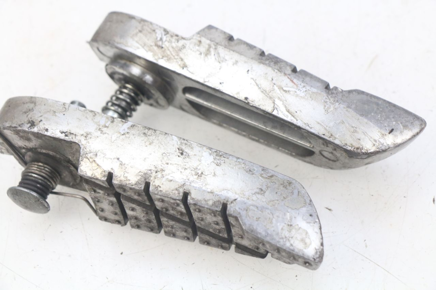 photo de PAIA DI PEDANE POSTERIORI TGB X-MOTION XMOTION 125 (2008 - 2014) - Dettaglio del componente