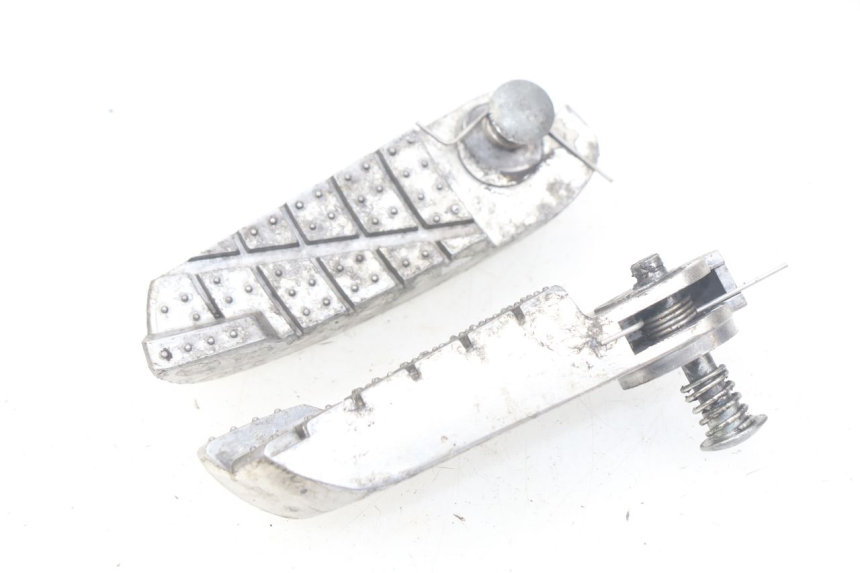 photo de PAIA DI PEDANE POSTERIORI TGB X-MOTION XMOTION 125 (2008 - 2014) - Primo piano tecnico