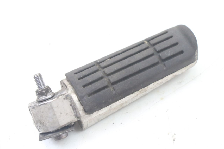 photo de PEDANA POSTERIORE YAMAHA FZ6 FAZER S2 600 (2007 - 2011)